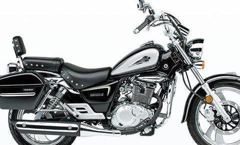 车友问，想入手一辆150cc的摩托车跑中小长途，求推荐