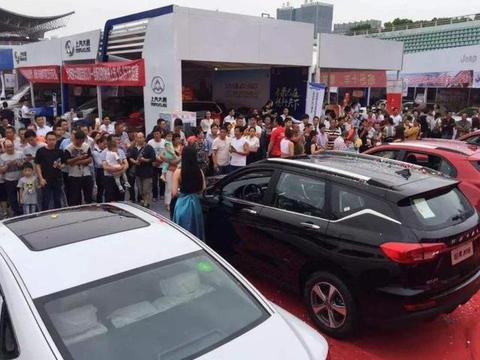 车展买车有什么与4S店有什么区别么？