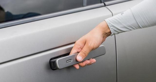 69万降到57.28万,揽胜星脉从“最美路虎”到无人问津,只花了2年