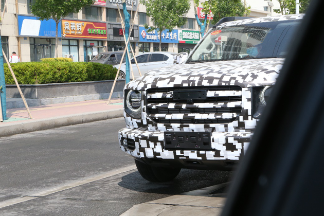 酷似“G”!?或命名全新车系 哈弗全新硬派SUV路试谍照曝光