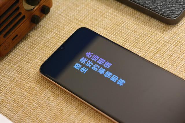 配合miui12,你也可以在redmi 10x pro的屏幕上体验到万象息屏,超级