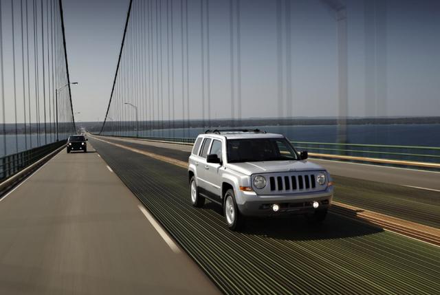 有人说Jeep只剩情怀,为何我还是花11万买一辆二手Jeep自由客?