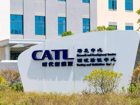 比亚迪暗战宁德时代