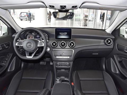 从26.48万跌至18.98万，这奔驰SUV入门配七速自动，可惜被嫌弃