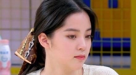 维护欧阳娜娜演技翻车,何炅道歉灭火