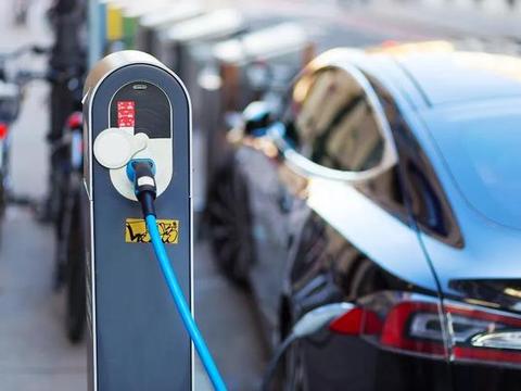 新能源车险专属条款已经提了好几年，为何迟迟无法最终敲定？