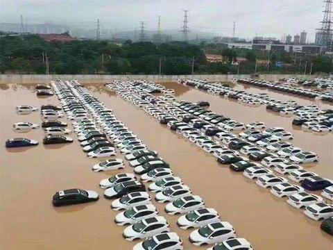 为什么说纯电动车泡水比燃油车损失大？