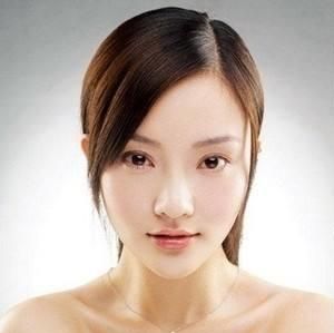 过度依赖“玻尿酸”!萧亚轩等女星的肿脸泡谁家强?生图太吓人