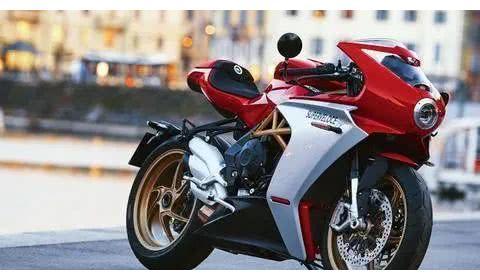 奥古斯塔SUPERVELOCE 800全新配色