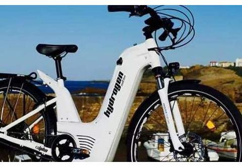 电动车“替代品”来了，不充电也不烧油，100公里只需8块钱