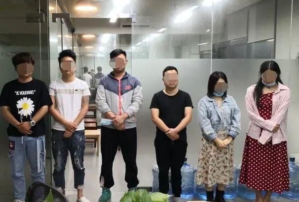 曝光:27名男女真实抓捕现场!