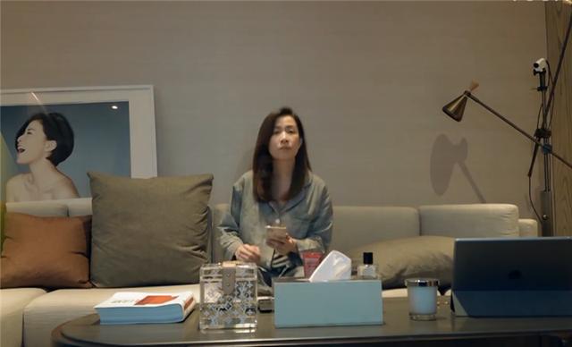 佘诗曼豪宅可俯瞰大半个香港,卫生间像酒店,不愧是学酒店管理的