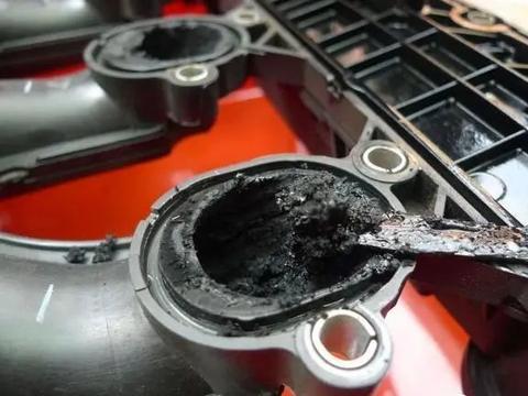 开车多年才知道，清理积碳不用花钱，用这3个方法，积碳全跑光