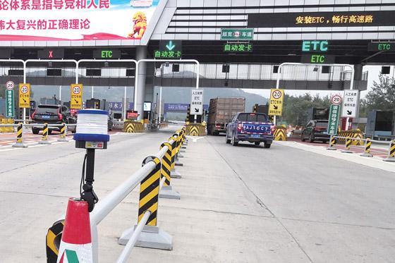 高速公路行驶心发慌?老司机教你跑高速必须懂的安全知识