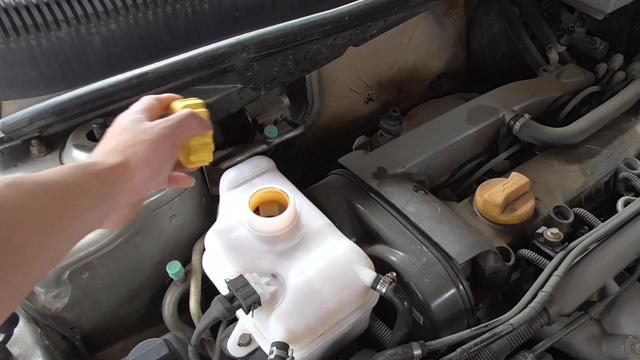 车上的防冻液应多久换一次?-新浪汽车