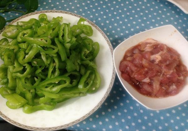 长见识了,夏天竟然吃辣椒比较好,开胃下饭,还能预防中暑