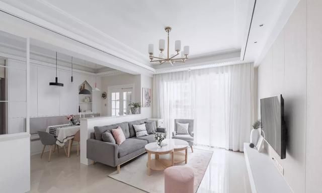 婆婆把80.83平米的房装修成这种现代风格,一进门就看呆了