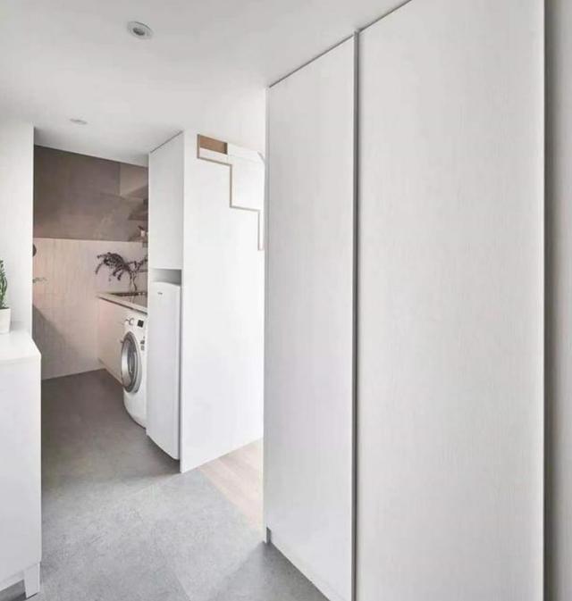 台湾17㎡迷你房,打造成loft小公寓,充满贵族的气息,不再嫌弃小