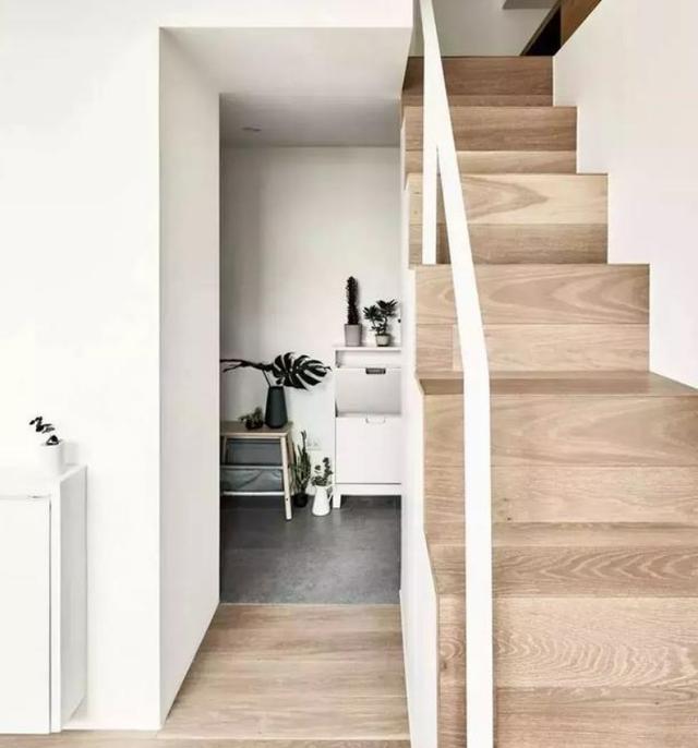 台湾17㎡迷你房,打造成loft小公寓,充满贵族的气息,不再嫌弃小