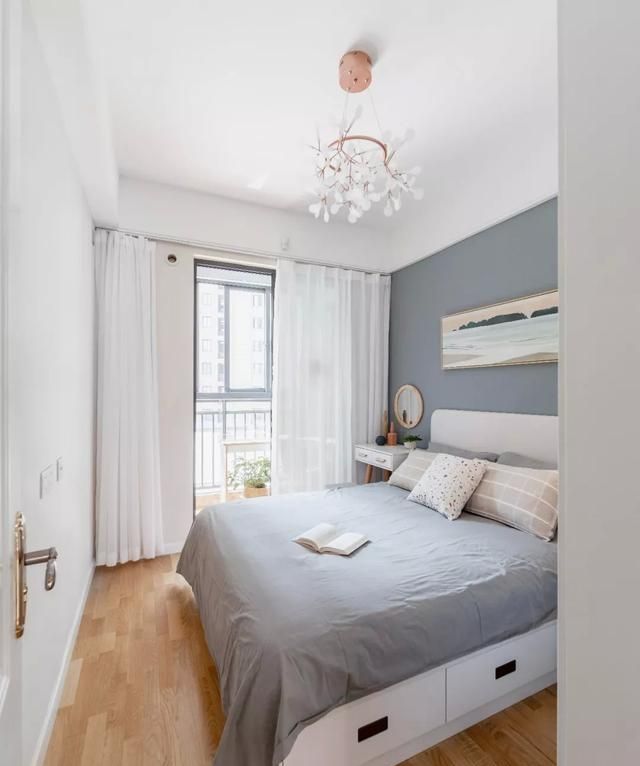 婆婆把80.83平米的房装修成这种现代风格,一进门就看呆了