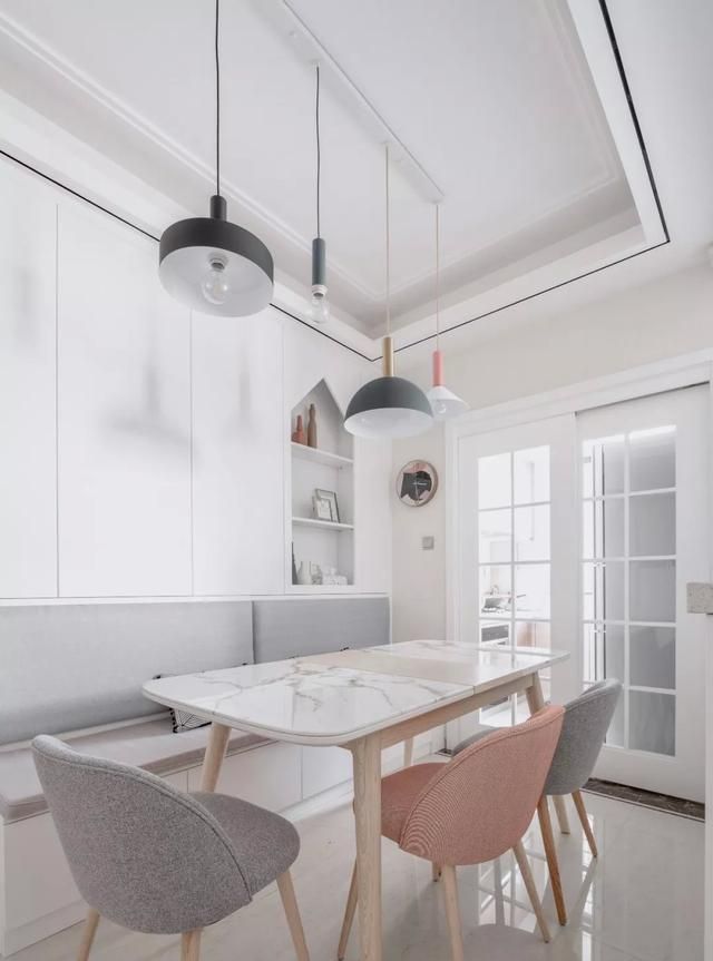 婆婆把80.83平米的房装修成这种现代风格,一进门就看呆了