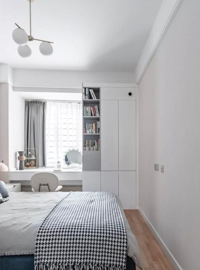 婆婆把80.83平米的房装修成这种现代风格,一进门就看呆了