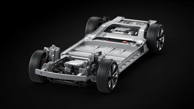 小鹏P7评测:Model 3的价格,Model S的产品力?