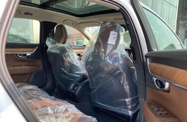 工作4年,37万拿下沃尔沃S90,提车4个月,车主说了大实话