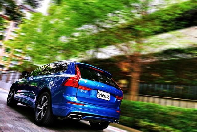 试驾点评沃尔沃XC60 B5 R-Design这款家用旅行车整体表现如何