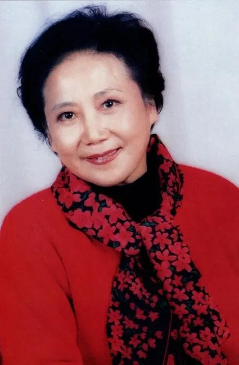 王蓓与白桦:才子佳人的爱情磨难,她失忆后,只记得爱人