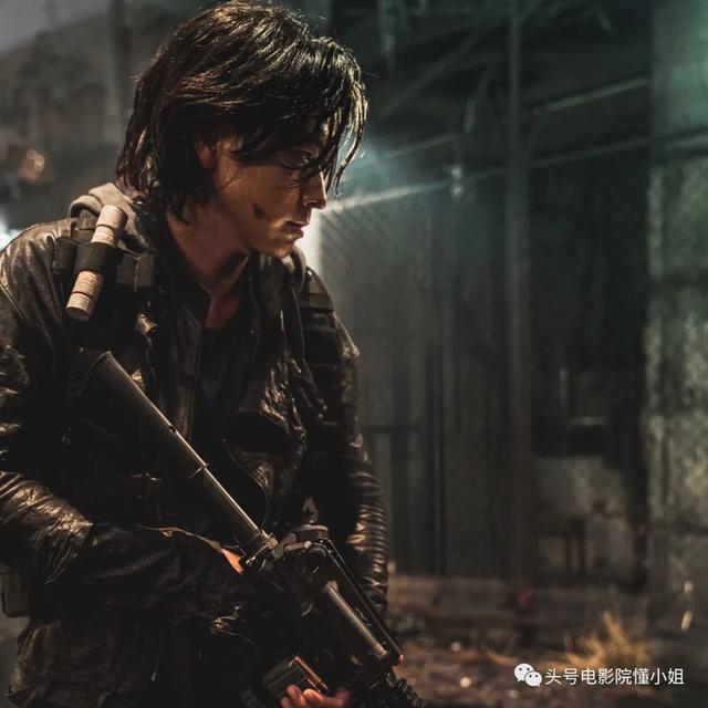两部丧尸片救市韩国电影!《釜山行2》定档7月,另一部或成黑马