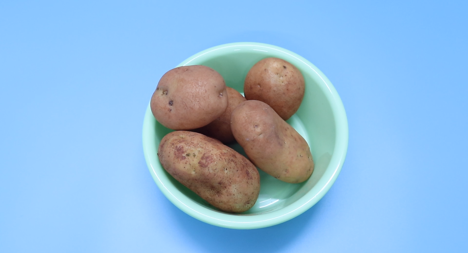 为什么有些土豆是绿的，能吃吗_百度知道