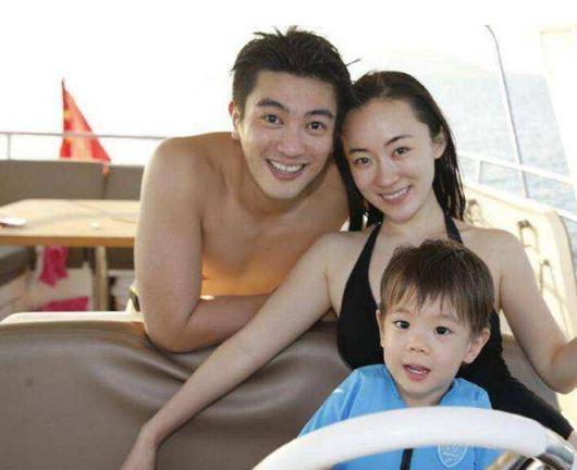 霍思燕杜江到底是真爱还是作秀采访时彼此的眼神已说明一切
