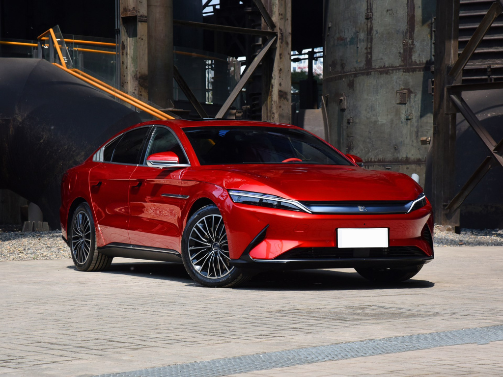 红旗H9荣威RX5 PLUS比亚迪汉领衔 六月上市新车演绎新国潮