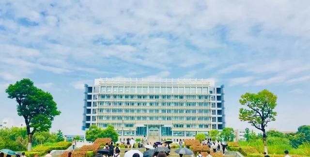 安徽财经大学全排名_安徽财经大学2019届毕业生就业质量报告:月薪5270元