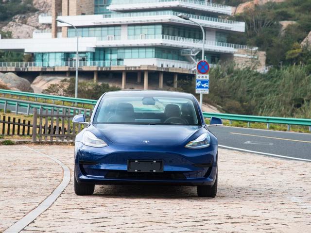 买新能源中型车的人,除了续航,还看中这几点