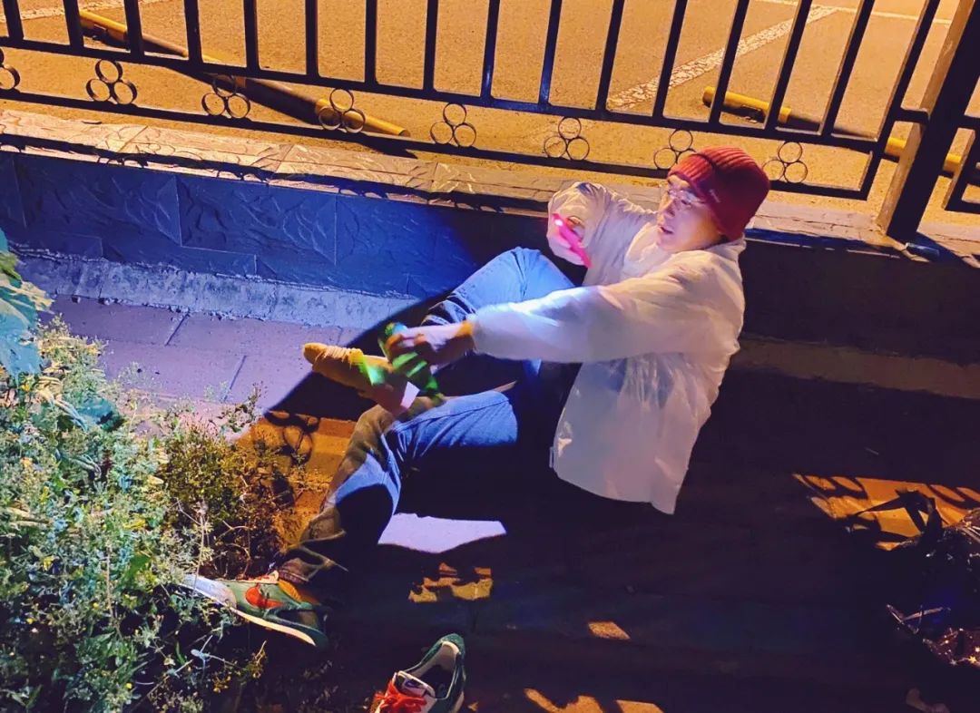 我们问了11个圈内人,他们打算如何摆地摊?