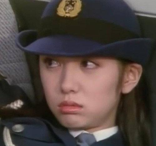铁甲小宝里正义的化身漂亮的女警官后悔发现得太晚