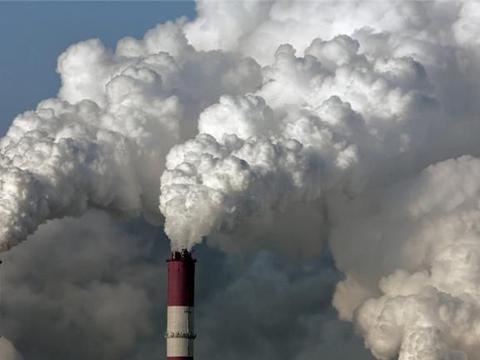 国家严控空气污染，货车再次成为背锅侠，车主：我们招谁惹谁了