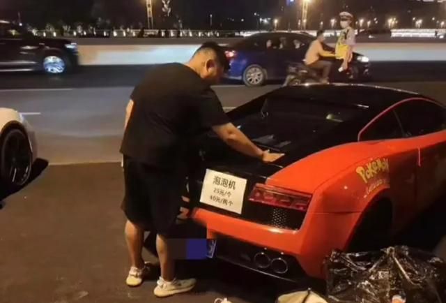 “地摊经济”已经变味，穷人的生活成富人的娱乐