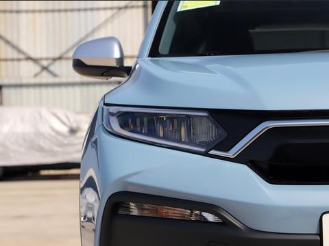 17万买车，开5年后还能卖10万，自吸涡轮随便你，一公里3毛7