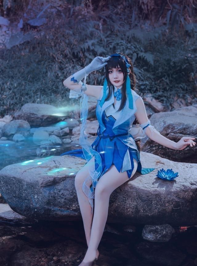 王者荣耀cos西施皮肤,阿狸cosplay衣服 王者荣耀:四大美女原来长这样,cos西施溪边登场,水友