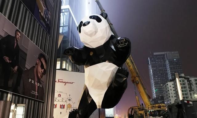 AllRightsReserved—曾让 KAWS 联手李宁的工作室
