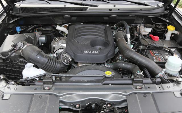 28.48万买3.0T!越野车买不起丰田普拉多,看看五十铃mu-X可好?