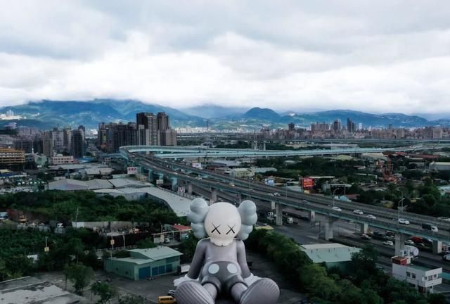 AllRightsReserved—曾让 KAWS 联手李宁的工作室