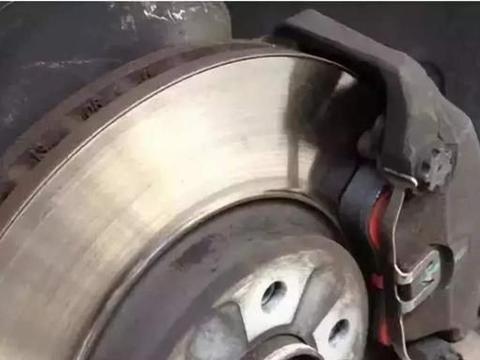 科普：刹车片的寿命如何自己判断？