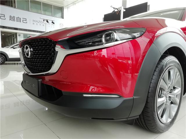 “小红椒”马自达CX-30实车更好看,首付只需4万