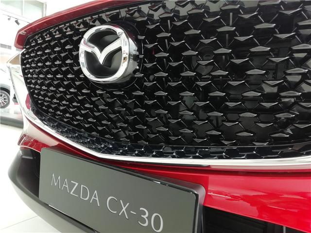 “小红椒”马自达CX-30实车更好看,首付只需4万