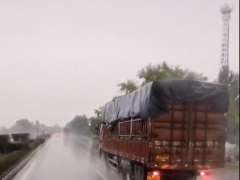 为啥夏天赚钱难？ 货车司机沉思一番，道出另一个思路……