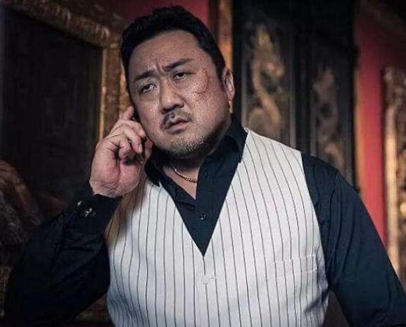 49岁韩国男星马东锡,恋上小自己17岁体育女友,如今现状如何?